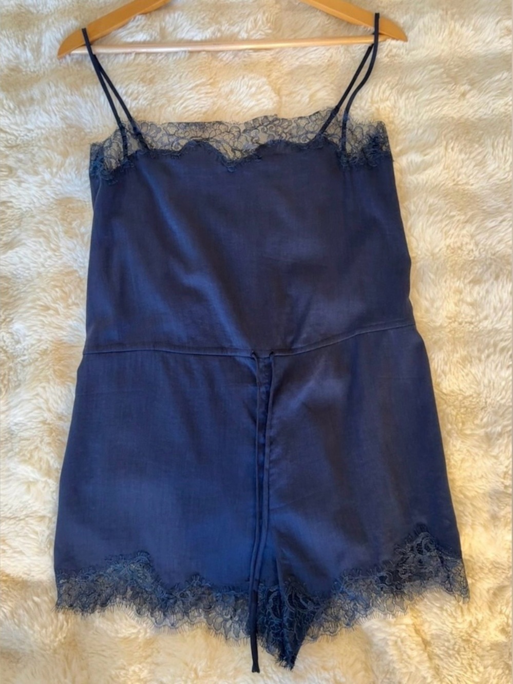 Reformation Elodie Romper In Navy, New Without Tags, Never Worn, No Flaws. - Picture 3 of 6
